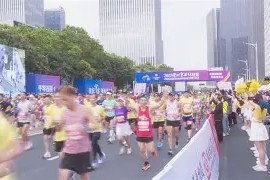 IM电竞赛事_马拉松赛事吸引大批选手(参与马拉松)